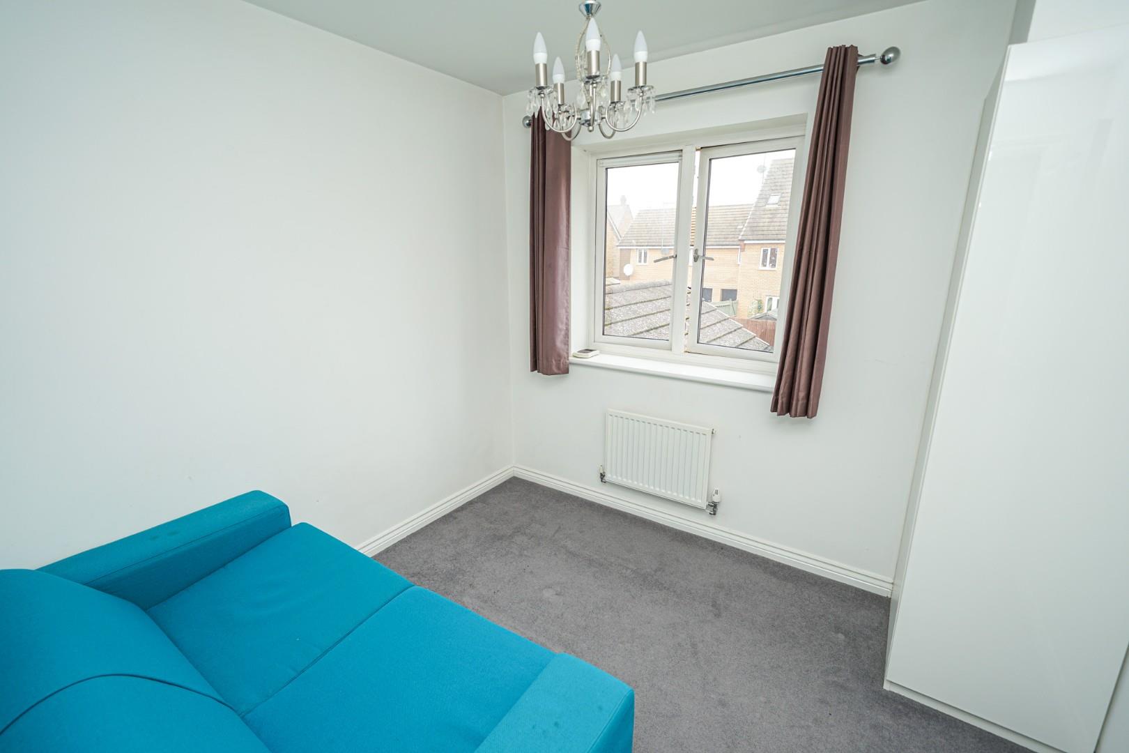 Fieldfare, Leighton Buzzard Quarters Estate Agents